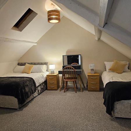 Skyline Queen'S Suites 203 Swansea Bagian luar foto