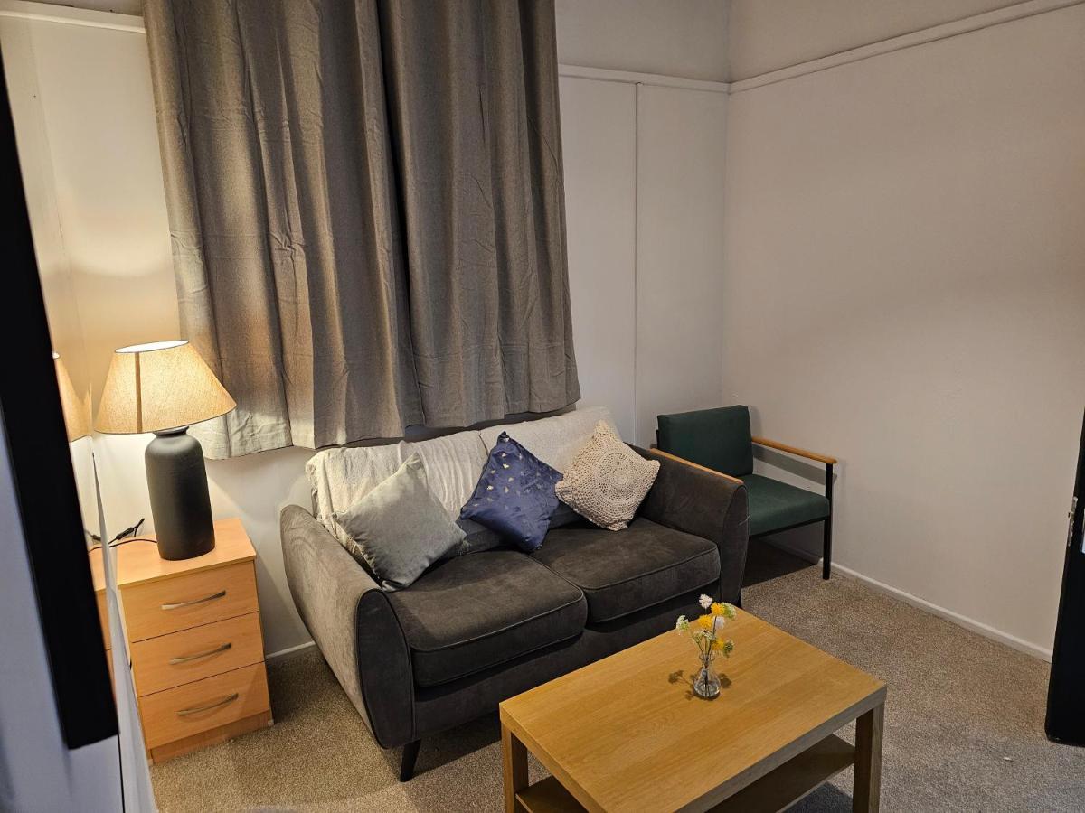 Skyline Queen'S Suites 203 Swansea Bagian luar foto