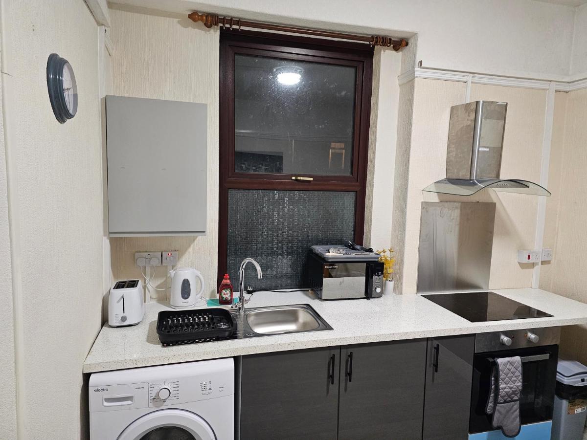 Skyline Queen'S Suites 203 Swansea Bagian luar foto