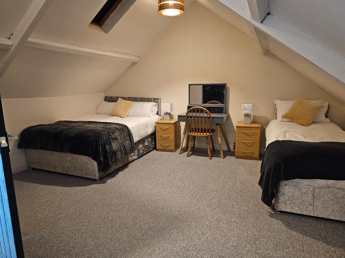 Skyline Queen'S Suites 203 Swansea Bagian luar foto