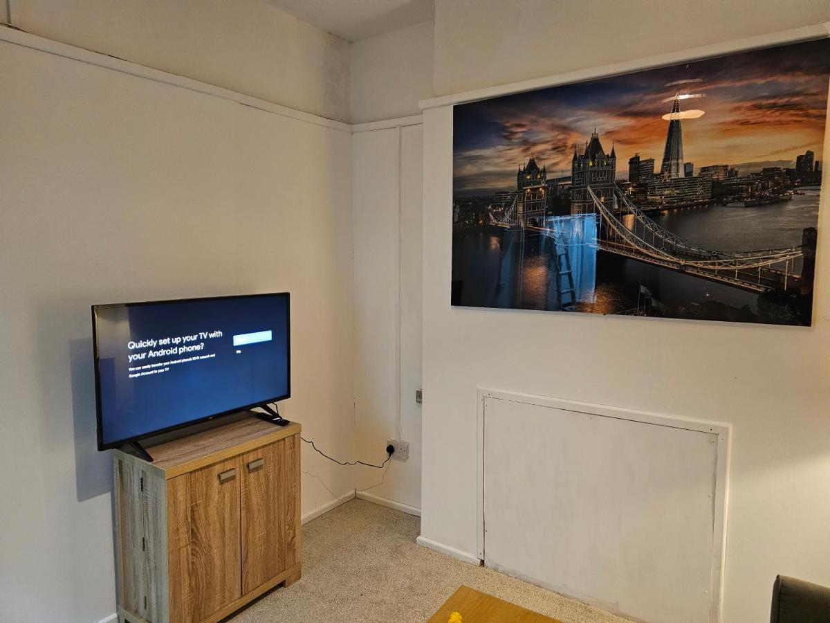 Skyline Queen'S Suites 203 Swansea Bagian luar foto